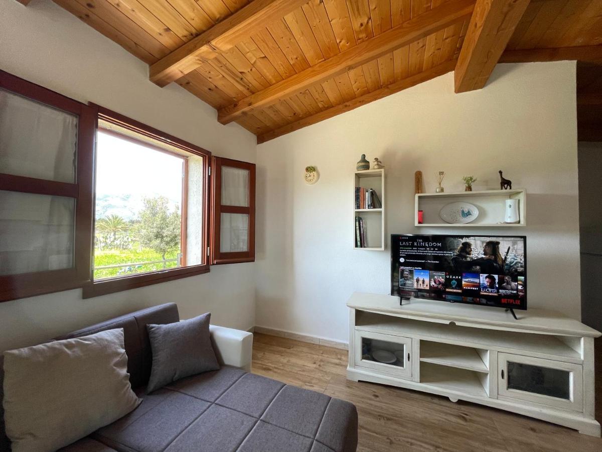 Casa Vacanze Sisuledda Орозеи Экстерьер фото